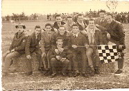 SQUADRA  SPORTIVA  ANNO 1957